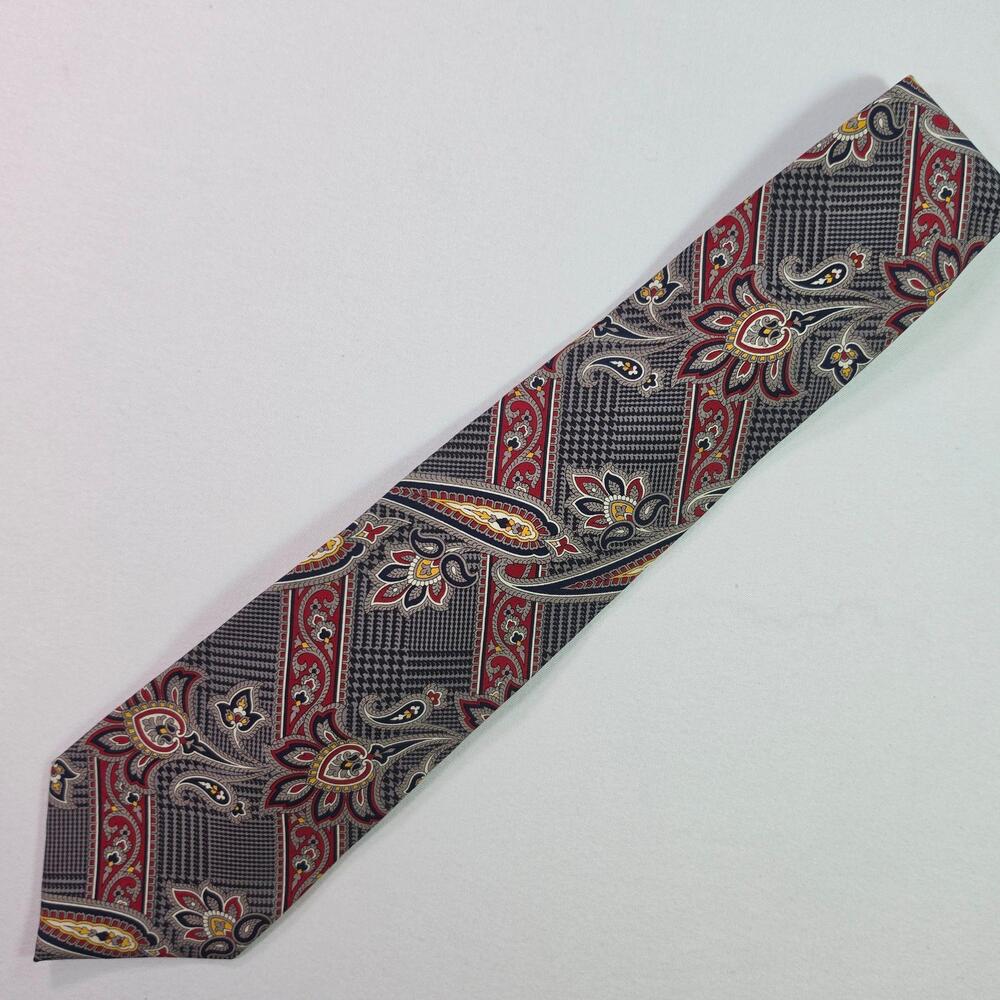 Vintage Burberrys Tie Mens One Size Gray Paisley Woven 100% Silk Designer